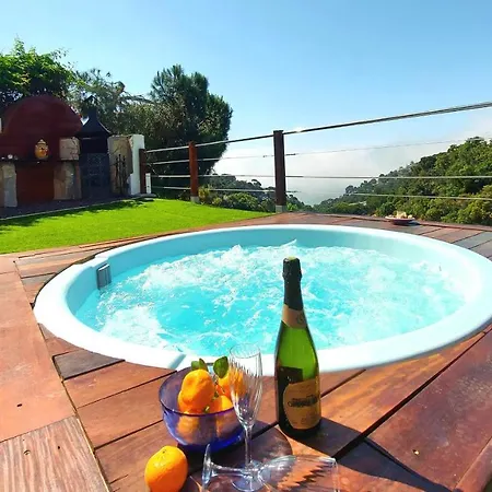 Vakantiehuis Mar I Cel Con Jacuzzi